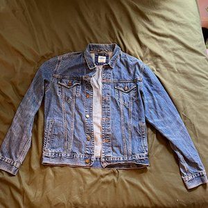 Old Navy Jean Jacket Size M